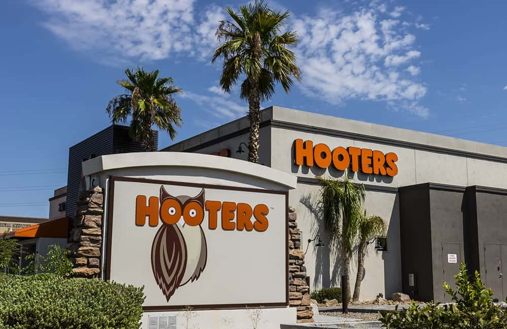 Hooters