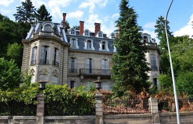 Sainte-Croix-aux-Mines, França - Château Burrus