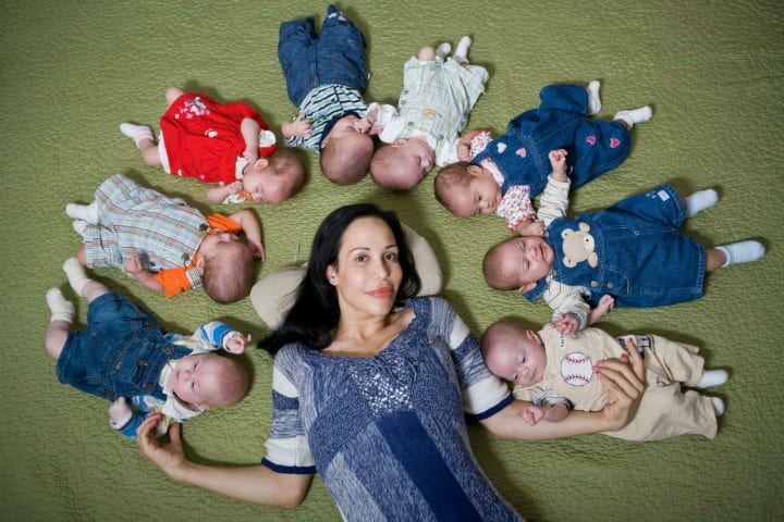 La Vida De Nadya Suleman, Embarazada De 8 Bebés, Once Años Después