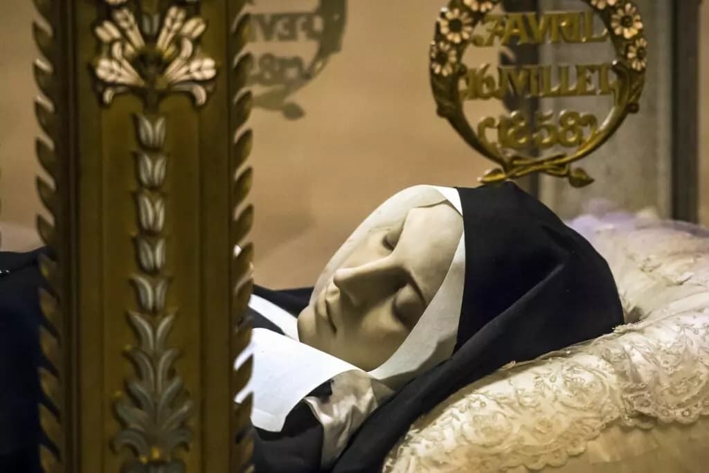 Intriguing Story Of Saint Bernadette