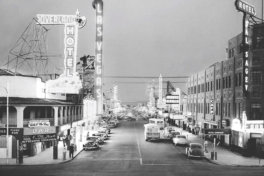 Check Out These Rare Photos of Las Vegas’ Early Days of Glitz and
