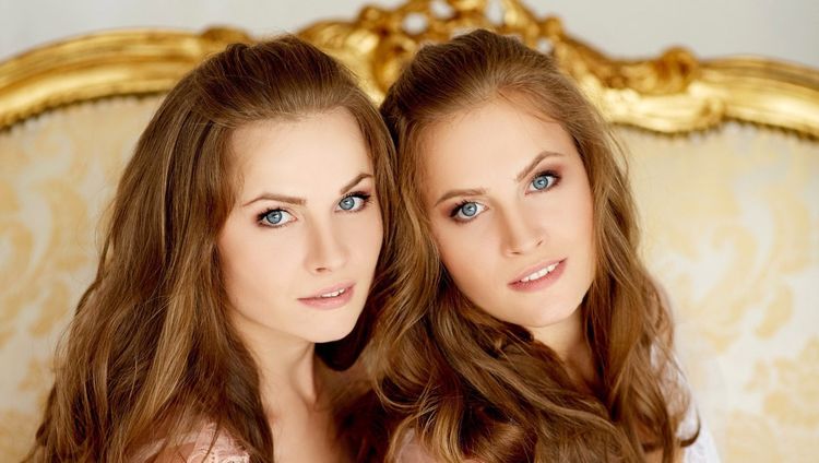 Double Trouble Identical Twins Shared The Worst Switches They Have