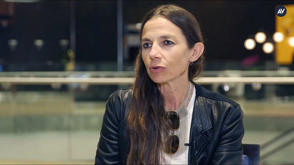 Justine Bateman – Now