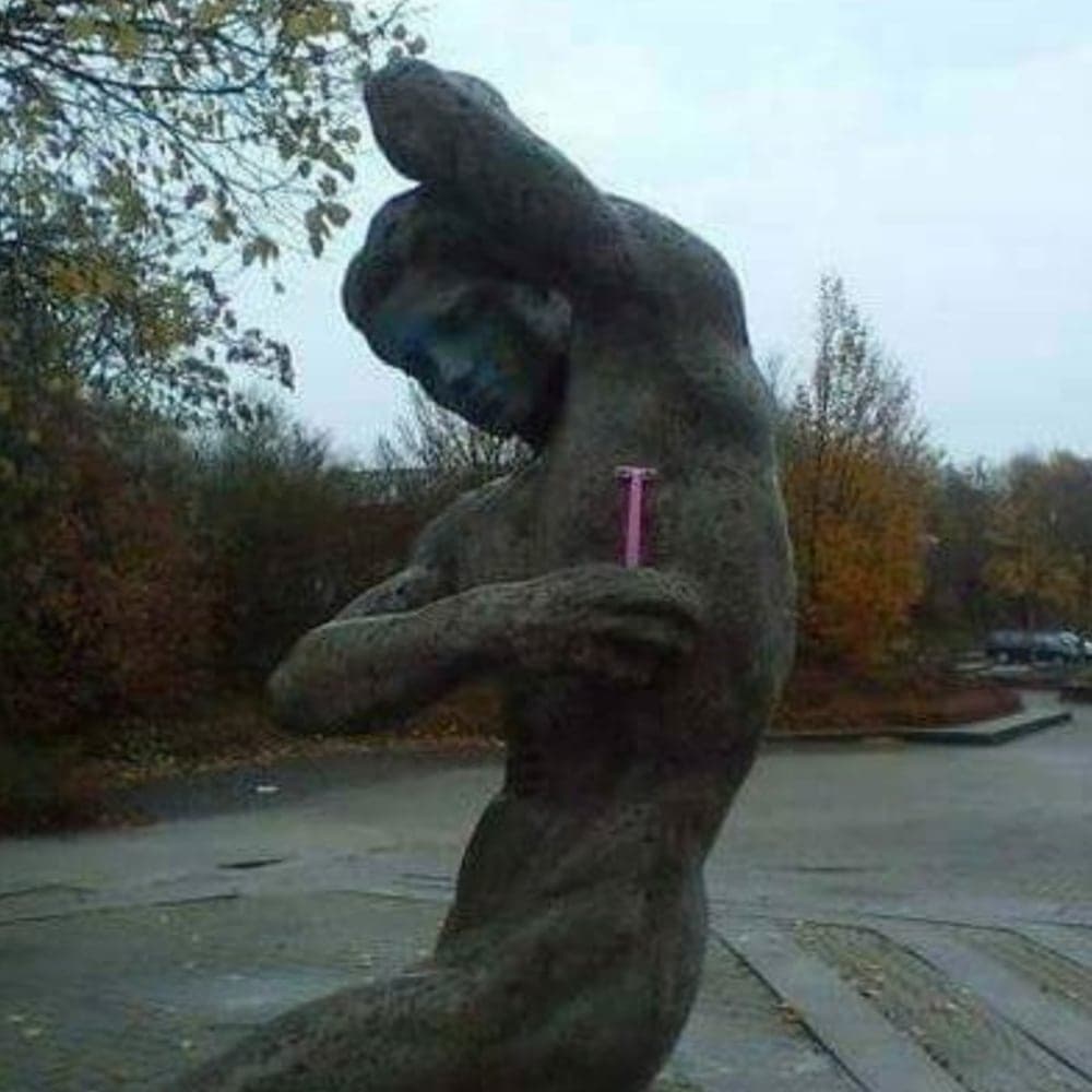 Statues Need To Shave Too