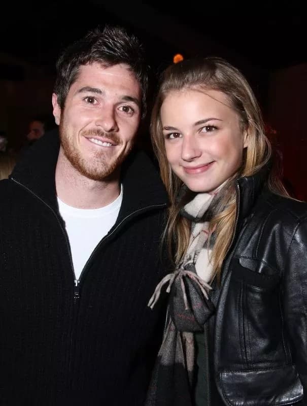 Emily VanCamp And Dave Annable