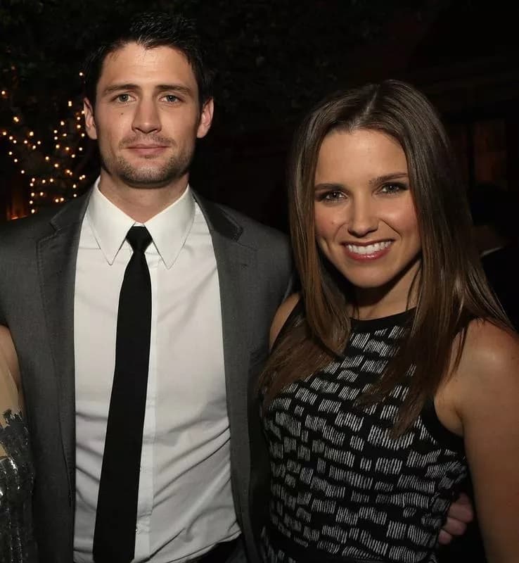 Sophia Bush And James Lafferty