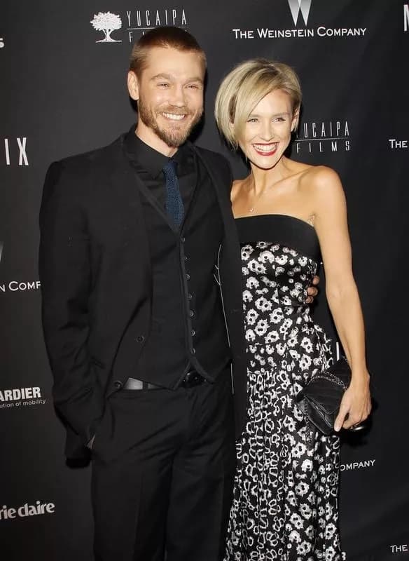 Chad Michael Murray And Nicky Whelan