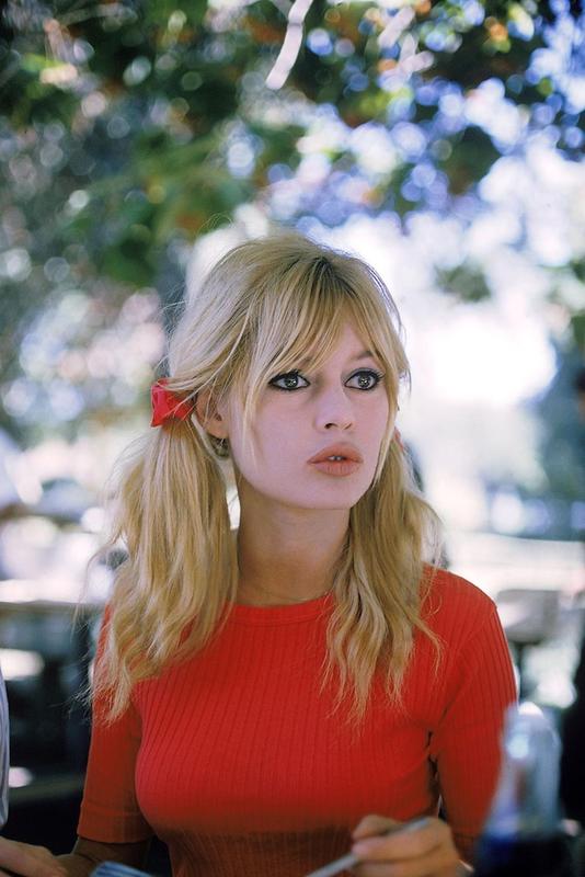 Brigitte Bardot Desayunando