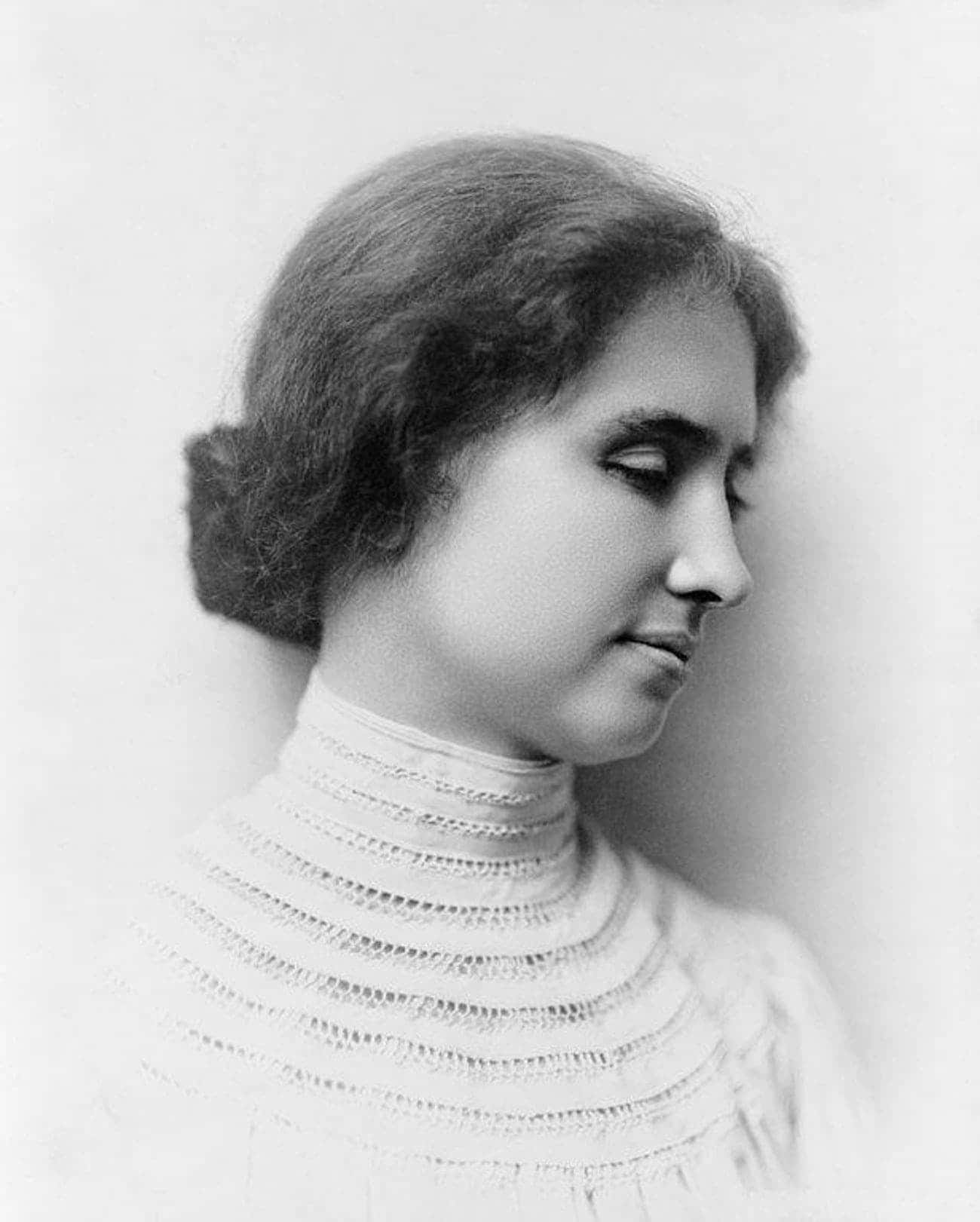 Helen Keller (c. 1904)