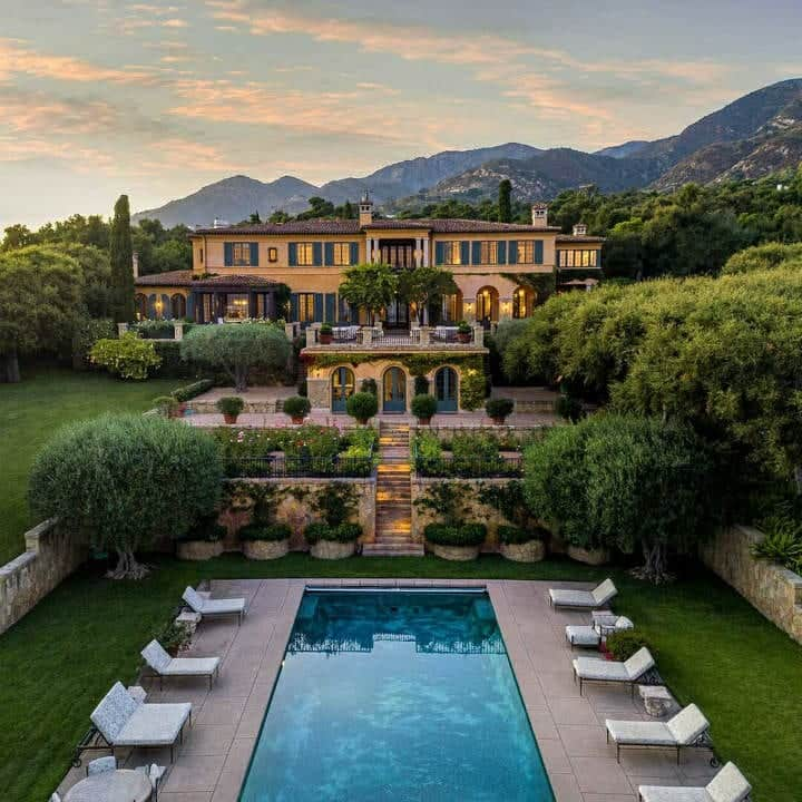 Honorable Mention Montecito, California (Average Household Income $276,564)