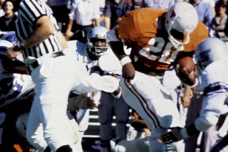 Earl Campbell – 1977