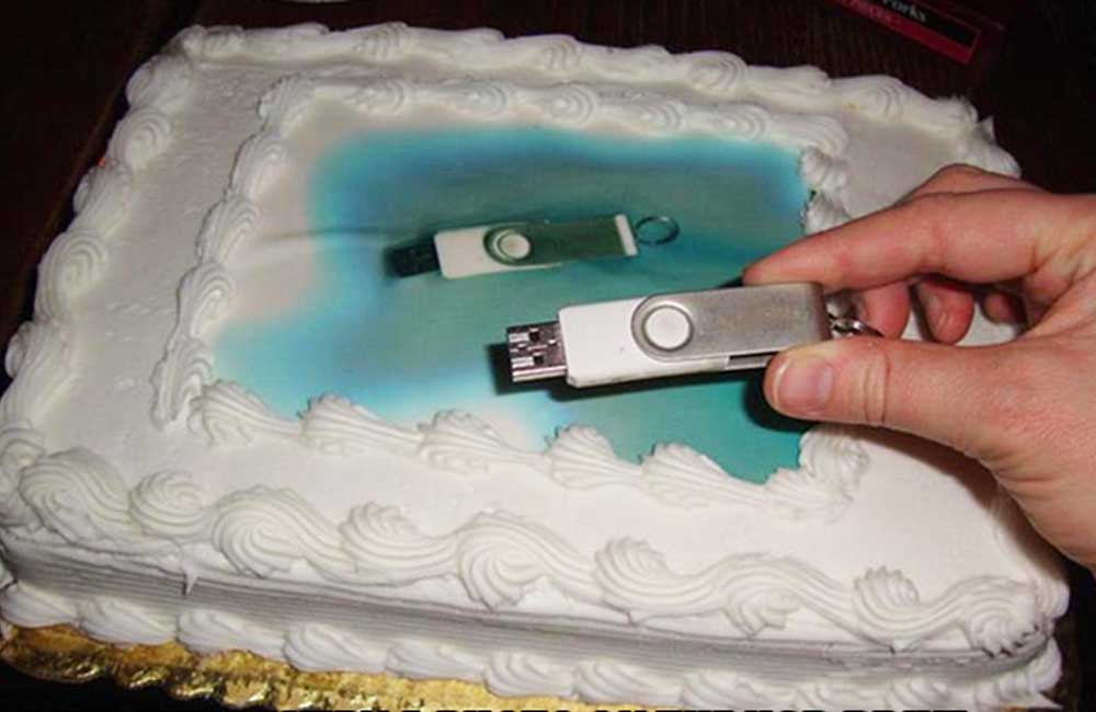 Printed Cake (Picture On USB Flash Drive)