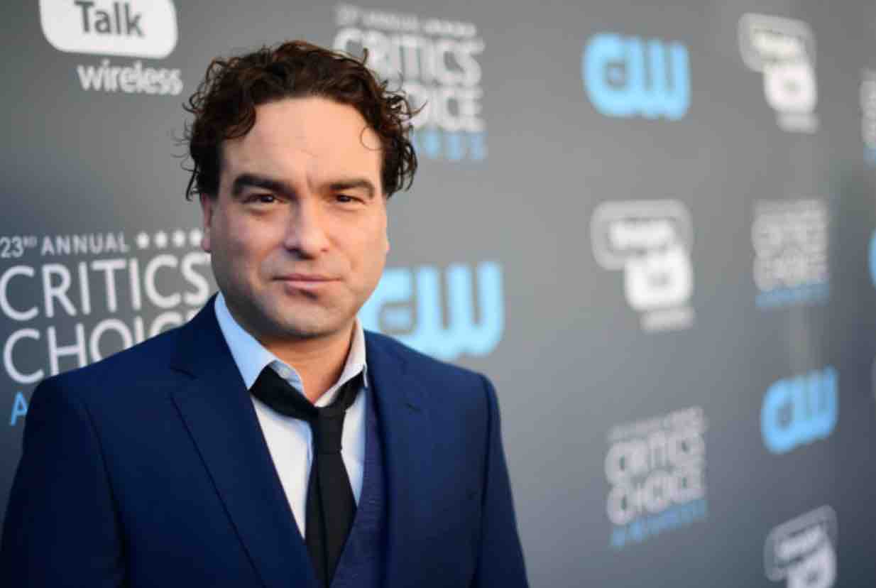 Johnny Galecki – 5 Feet 5 Inches