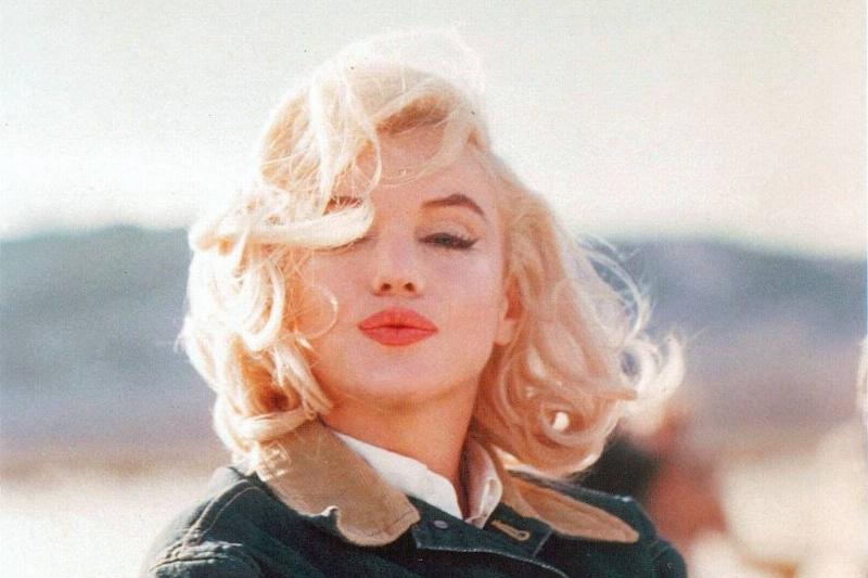 Marilyn Monroe – Breakfast At Tiffany’s