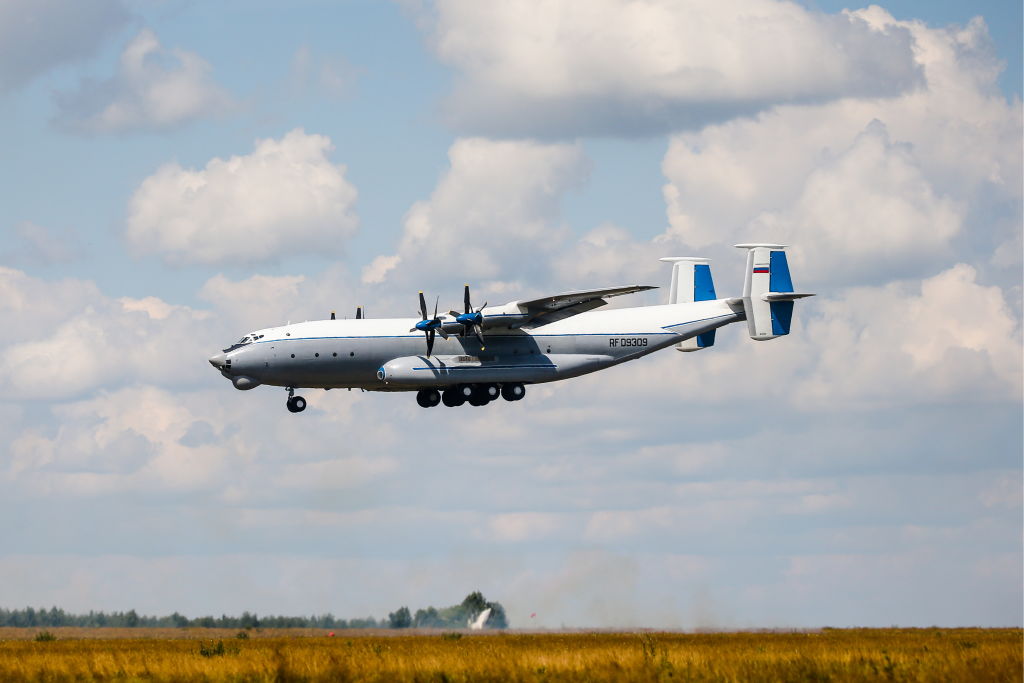 Antonov An-124