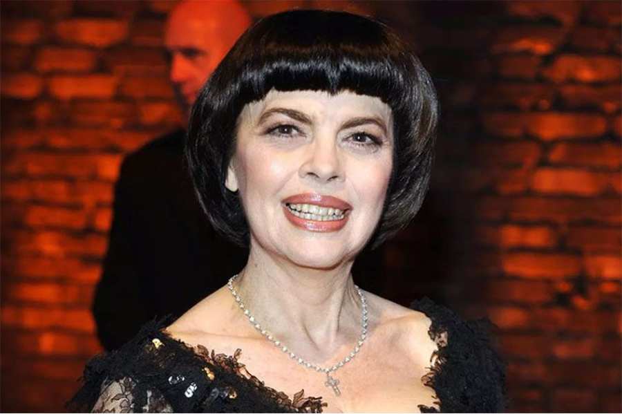 MIREILLE MATHIEU, CÉLIBATAIRE