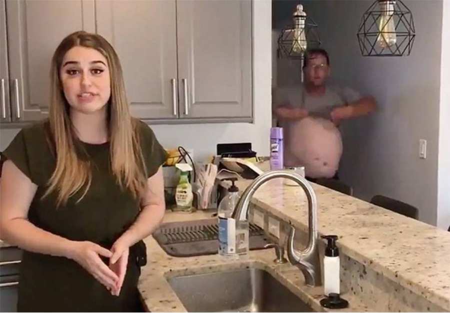 TU FAIS QUOI ICI ?! JE TRAVAILLE !