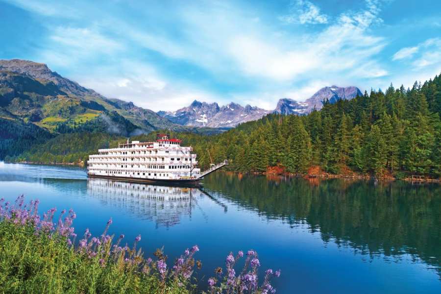 Discover the top river cruises tailored for seniors, offering a perfect blend of comfort and adventure.